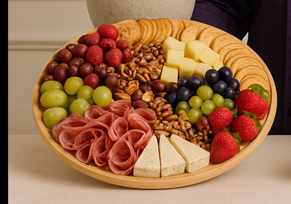 Round Shared Delight 1 – Fruits, Cheese & Charcuterie