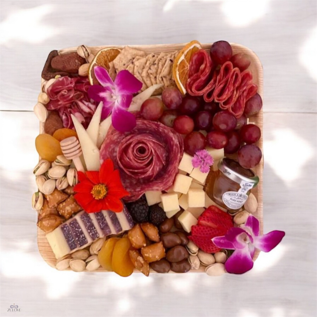 Square Shared Delight – Fruits, Cheese & Charcuterie