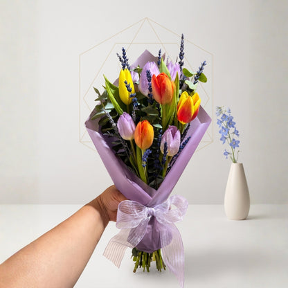 Amour Infini Violet Pink – Tulips with Lavender and Eucalyptus