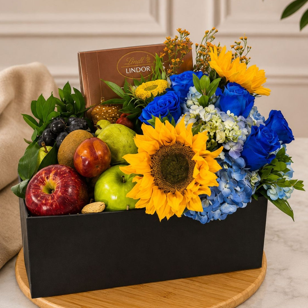 Blue Lovers – Caja Floral con Frutas y Chocolates