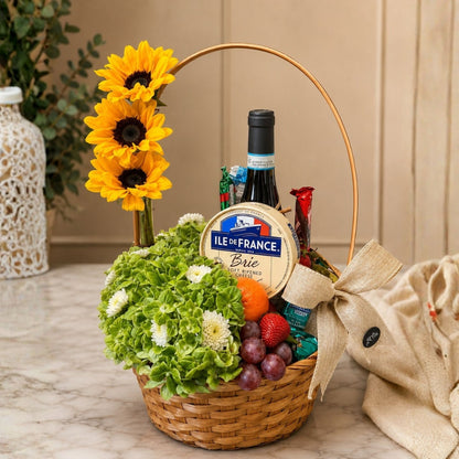 Charming Harvest – Canasta con Vino, Frutas y Flores