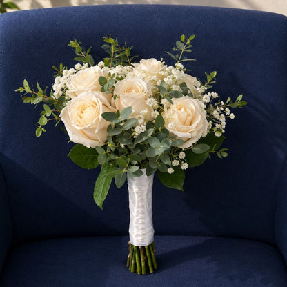 Classic Promise – Bridal Bouquet with Ivory Roses
