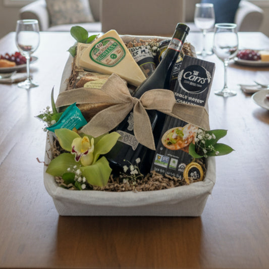 Delight & Decant Box – Wine, Cheese & Gourmet Flavors