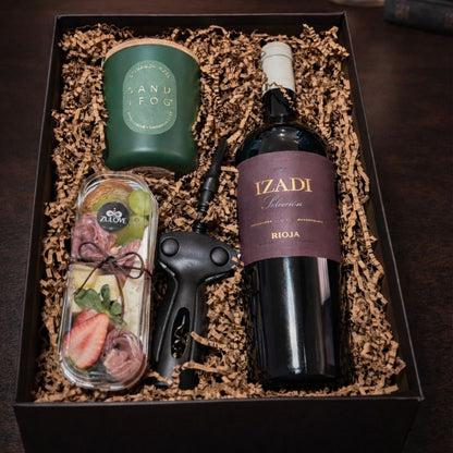 caja gourmet con vino mini charcuteria vela zulove puerto rico