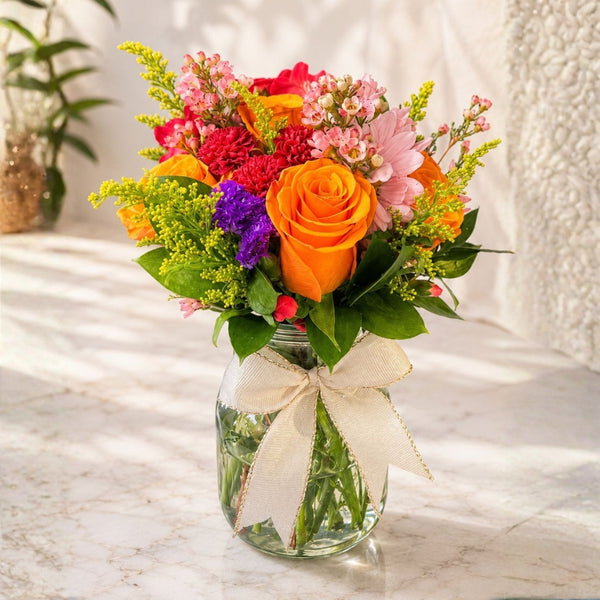 Everyday Bloom – Classic Seasonal Vase Arrangement