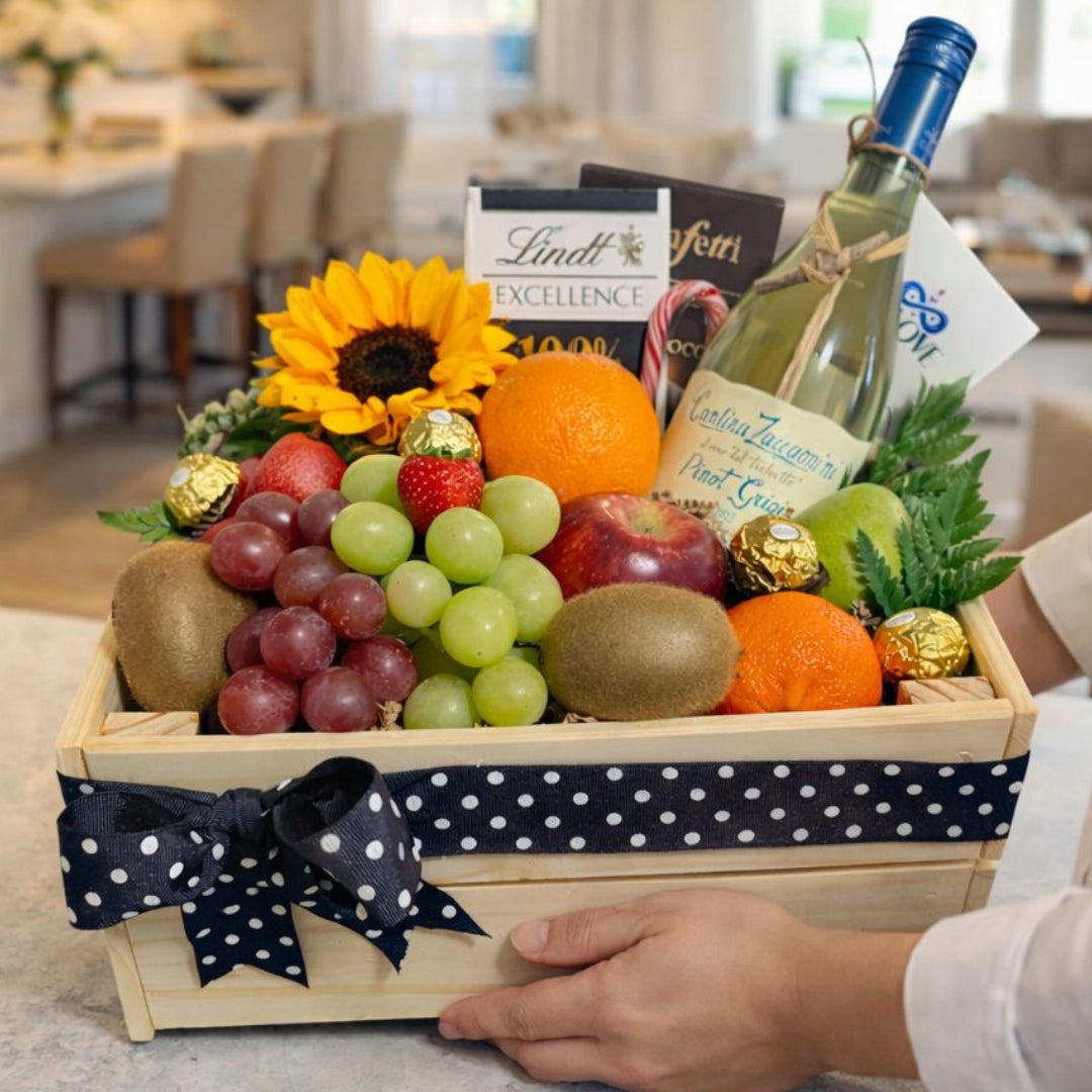 Joyful Box – Caja de Madera con Vino, Frutas Frescas y Chocolate