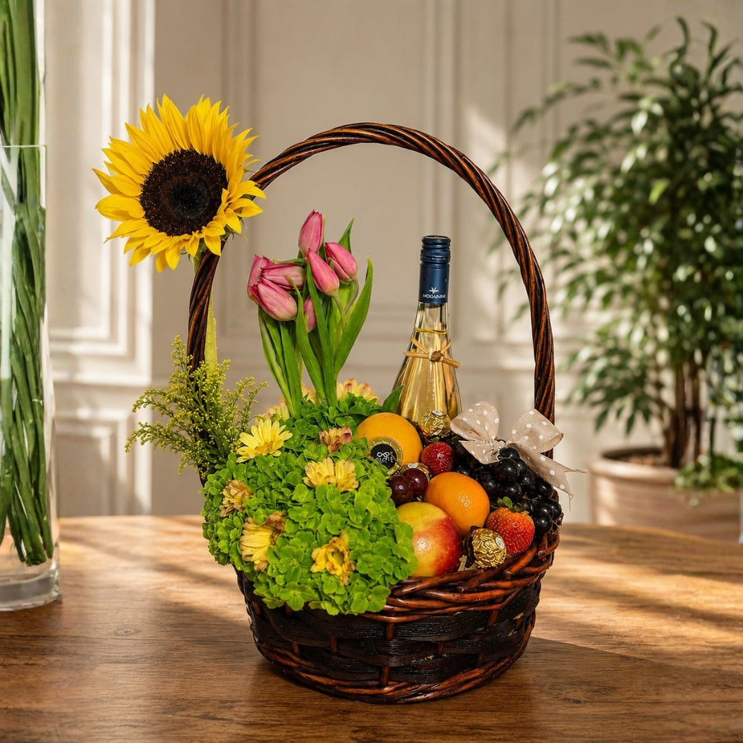Luxury Charming Harvest – Canasta con Vino, Frutas y Flores