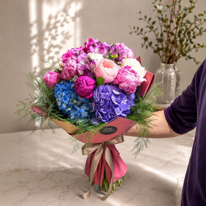 bouquet elegante de peonias hortensias y flores de jardin puerto rico