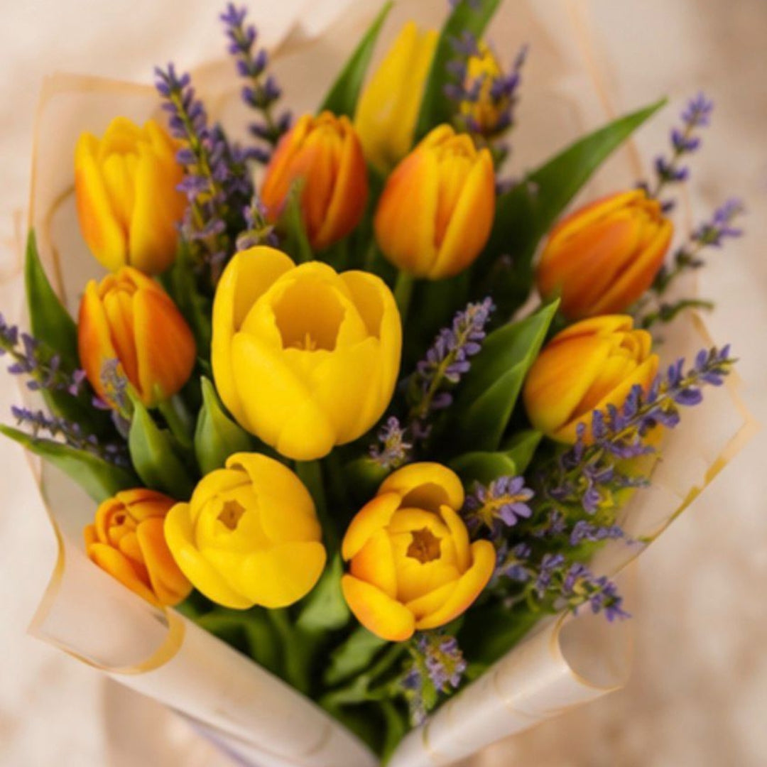 Amour Infini Violet Pink – Tulips with Lavender and Eucalyptus