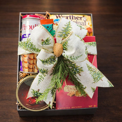 Sweet Temptation – Premium Chocolate & Candy Box