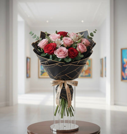 Zulove Charm 1 – Ramo de Rosas Rojas, Rosadas y Alstroemerias Blancas
