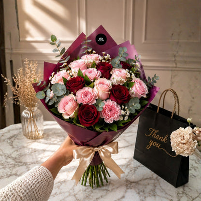 Zulove Classic – Red Roses &  Carnations Bouquet