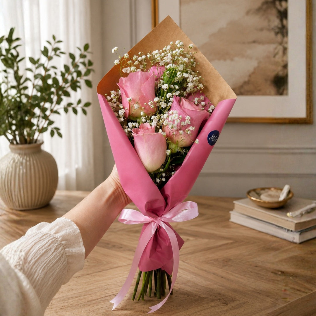 Zulove Infinite Rose – Rose Bouquet with Baby’s Breath