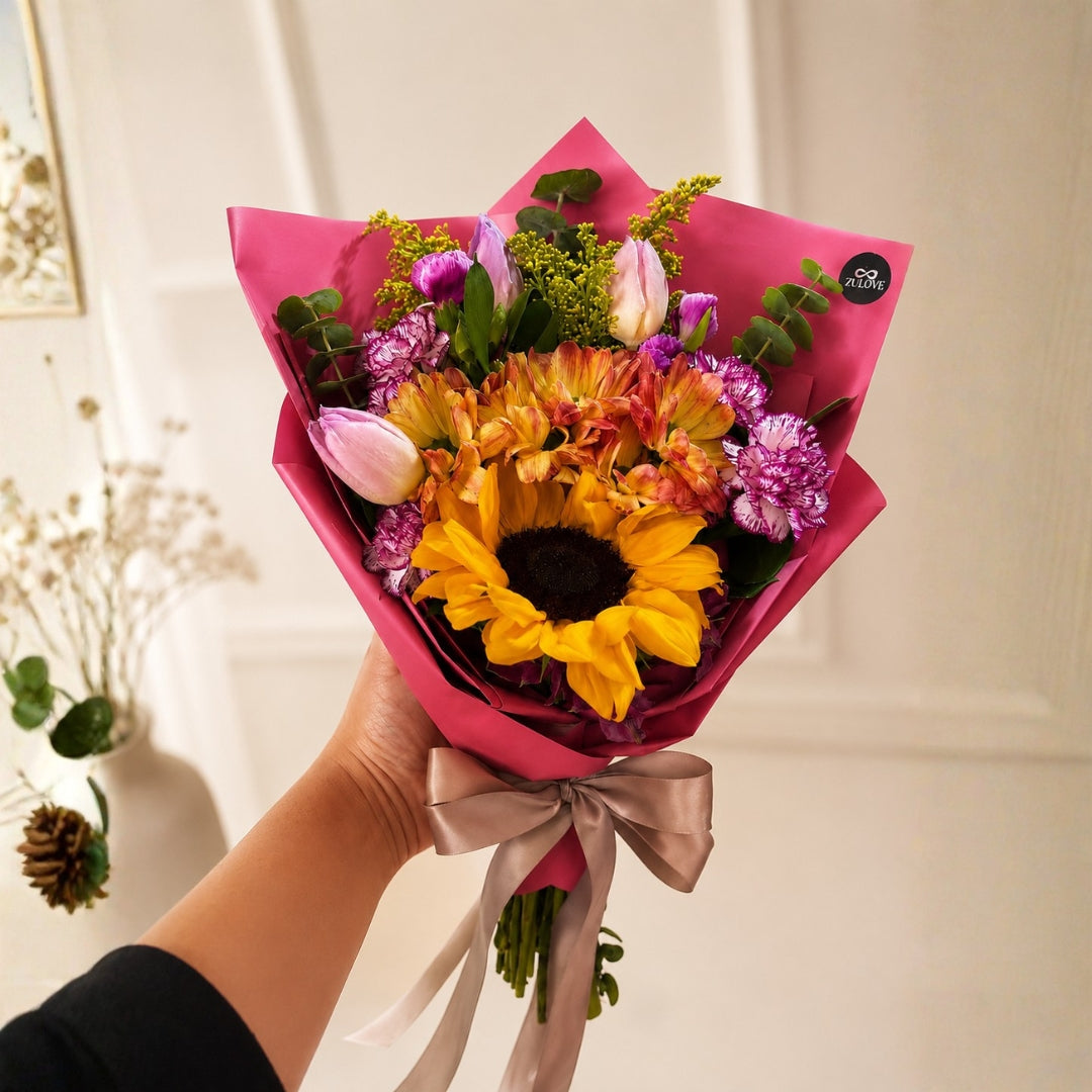 Zulove Sunkiss Garden – Seasonal Bloom Bouquet