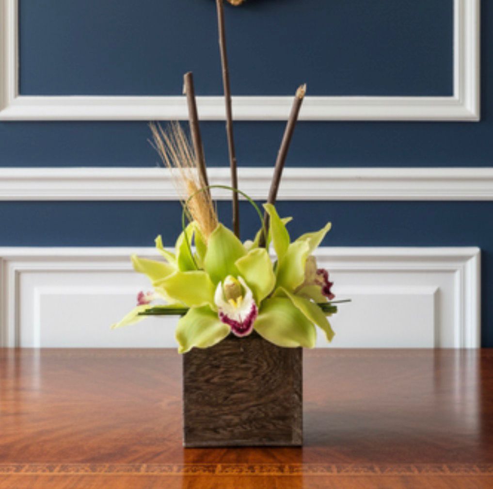 minimalist orchid arrangement cymbidium branches puerto rico