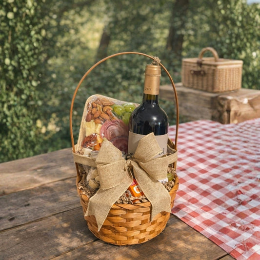 Signature Petite Luxe – Vino, frutos secos y embutidos