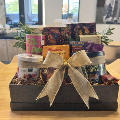 Sweet Gratitude – Chocolate & Treats Gift Box