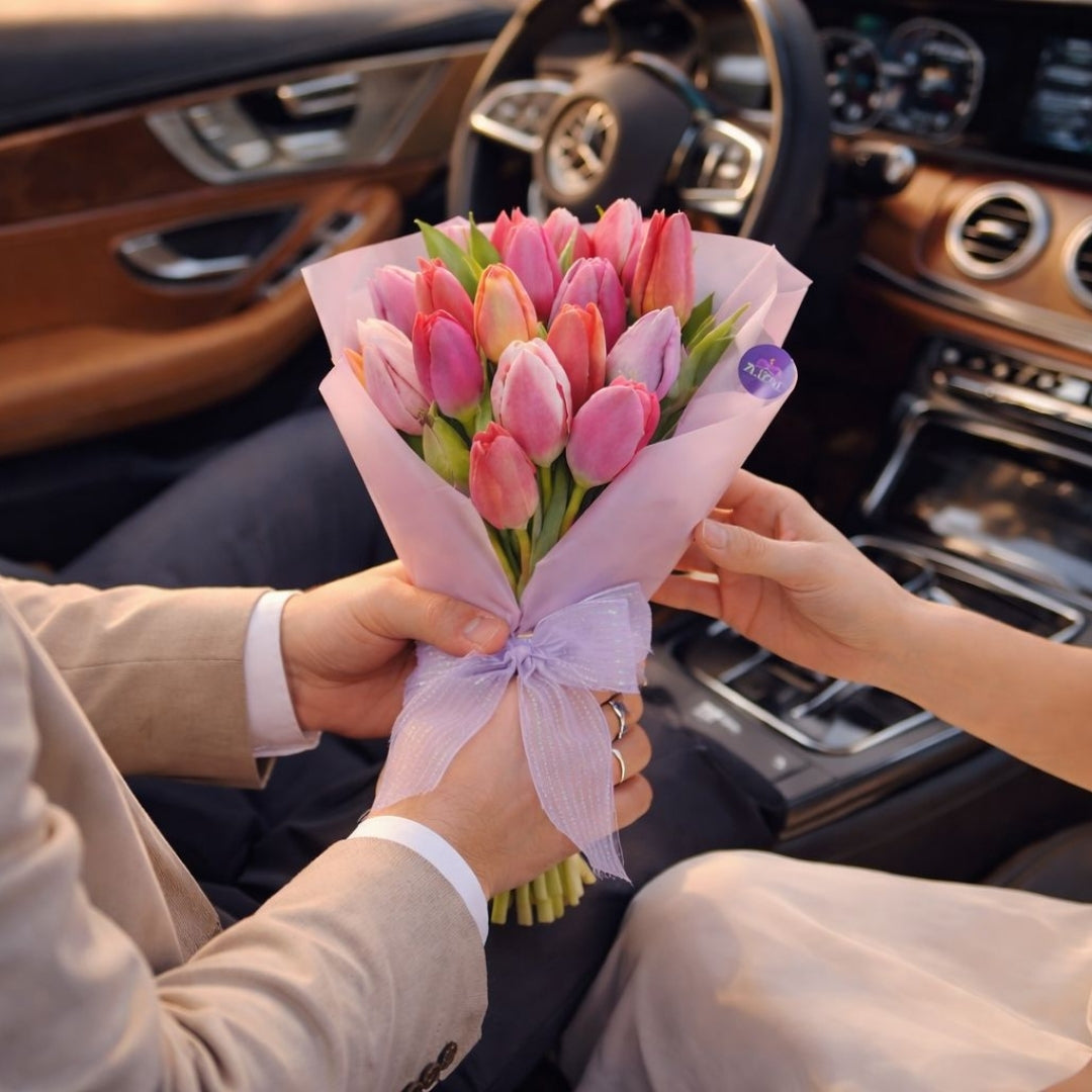 multicolor tulip bouquet puerto rico elegant