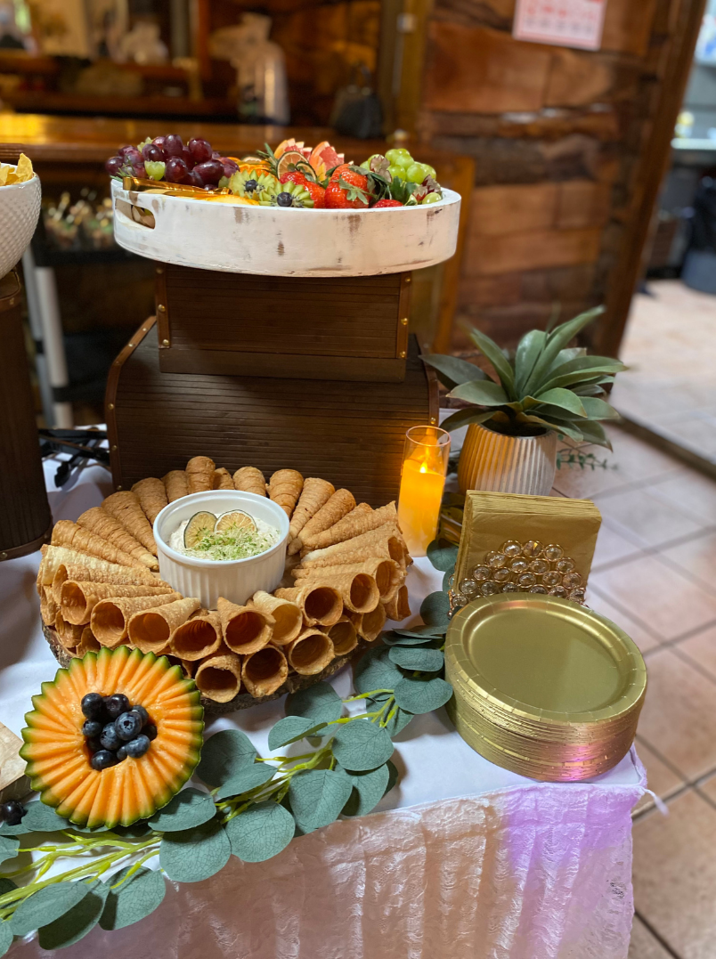 Regular Charcuterie Table – Stylish & Flavorful Display for Casual Gatherings